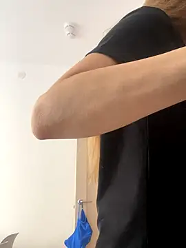 KateRedgar online show from 12, 9, 2025