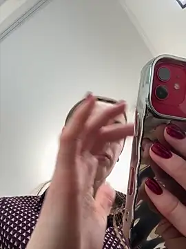 Snapshot of KateRedgar chatting on 14, 3, 2026 KateRedgar online show from 14, 3, 2026