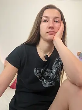 Snapshot of KateRedgar chatting on 2, 3, 2026 KateRedgar online show from 2, 3, 2026