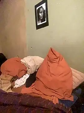 Moorella1 online show from 28, 10, 2025