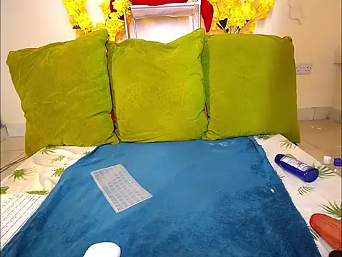 ThelmaKinky online show from 14, 10, 2025