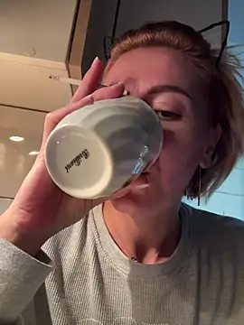 tanyagrey online show from 5, 11, 2025