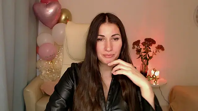 MaryMalory11 online show from 13, 10, 2025