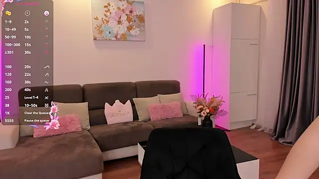 SweetAmeliaaa online show from 12, 9, 2025