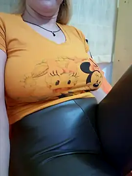 Snapshot of lamorbosa37 chatting on 6, 2, 2025 lamorbosa37 online show from 6, 2, 2025