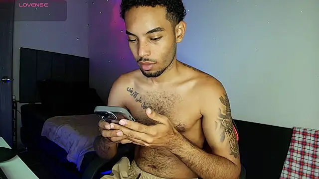 Snapshot of colinbrown chatting on 1, 3, 2026 colinbrown online show from 1, 3, 2026