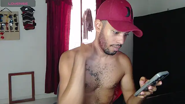 Snapshot of colinbrown chatting on 4, 7, 2026 colinbrown online show from 4, 7, 2026