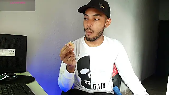 Snapshot of colinbrown chatting on 19, 2, 2026 colinbrown online show from 19, 2, 2026