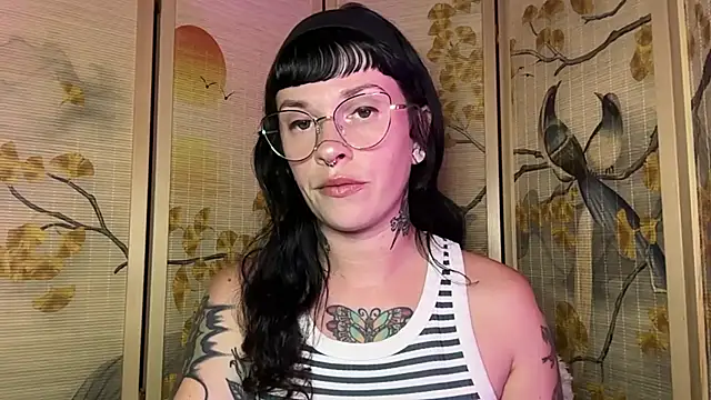Snapshot of Marcelinegoddess chatting on 14, 7, 2026 Marcelinegoddess online show from 14, 7, 2026