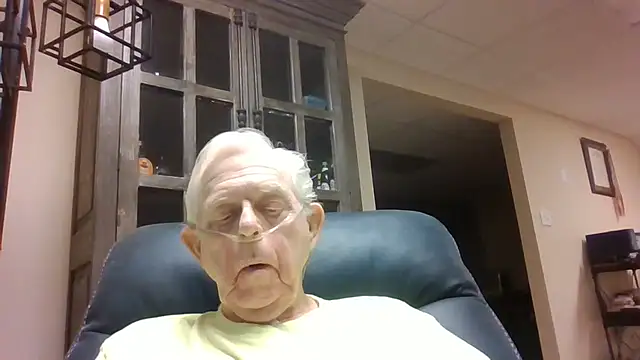 Snapshot of bootlegmanz chatting on 12, 7, 2026 bootlegmanz online show from 12, 7, 2026