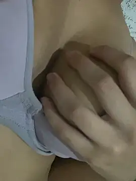 juliebabeey online show from 17, 2, 2025