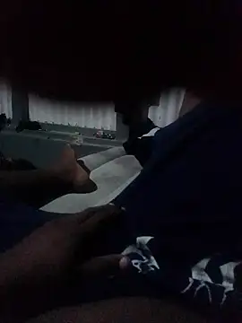 Algenis1232 online show from 28, 10, 2025