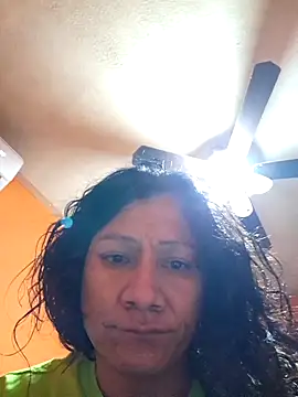 miicheele32 online show from 5, 10, 2025