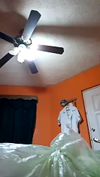 miicheele32 online show from 16, 12, 2025