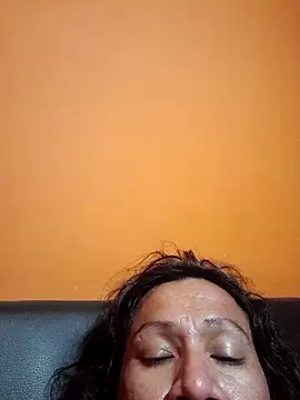 miicheele32 online show from 7, 3, 2025