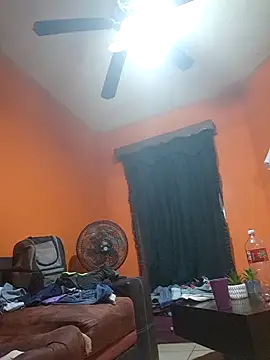 miicheele32 online show from 28, 10, 2025