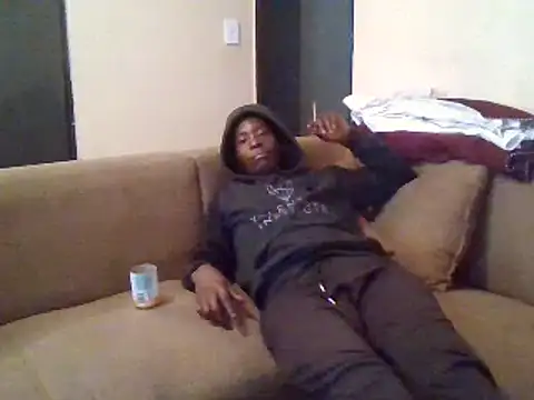 Snapshot of SmallGoodNutts chatting on 5, 2, 2025 SmallGoodNutts online show from 5, 2, 2025