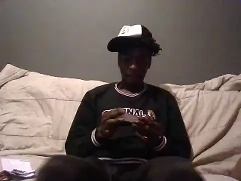 Snapshot of SmallGoodNutts chatting on 6, 2, 2025 SmallGoodNutts online show from 6, 2, 2025