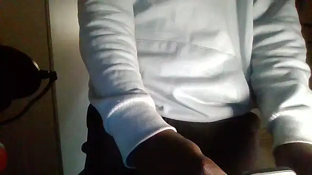 Snapshot of SmallGoodNutts chatting on 21, 9, 2025 SmallGoodNutts online show from 21, 9, 2025