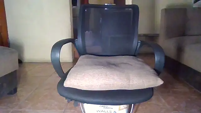 Snapshot of SmallGoodNutts chatting on 25, 9, 2025 SmallGoodNutts online show from 25, 9, 2025