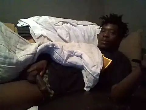 Snapshot of SmallGoodNutts chatting on 4, 2, 2025 SmallGoodNutts online show from 4, 2, 2025