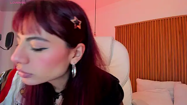 sophiecherry  online show from 15, 11, 2025