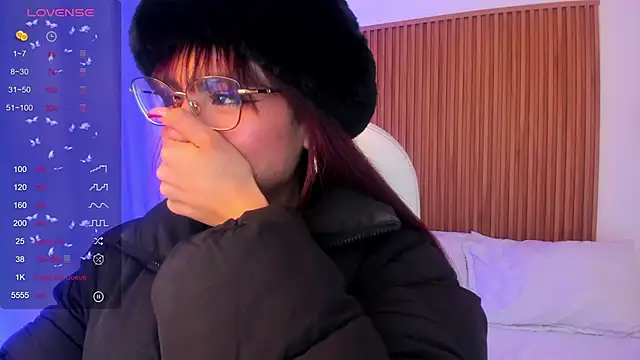 sophiecherry  online show from 24, 9, 2025