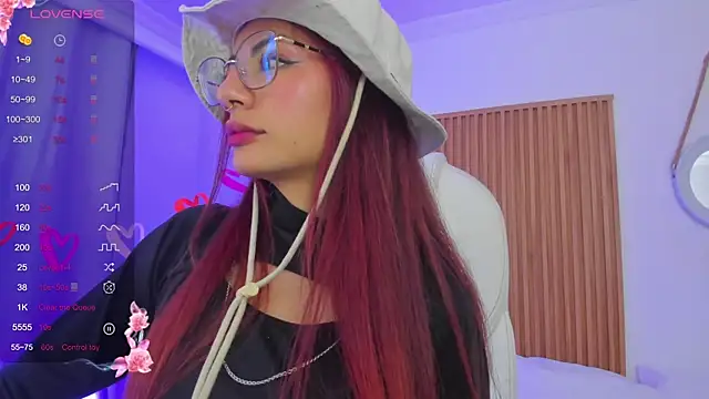 sophiecherry  online show from 8, 3, 2025