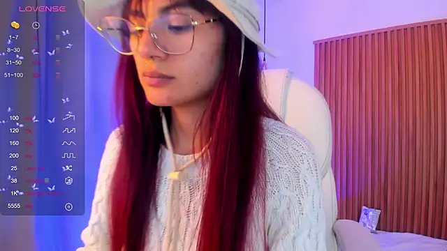 sophiecherry  online show from 26, 9, 2025