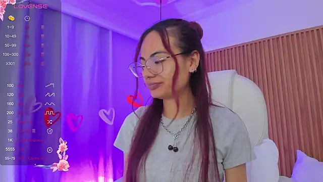 sophiecherry  online show from 10, 3, 2025