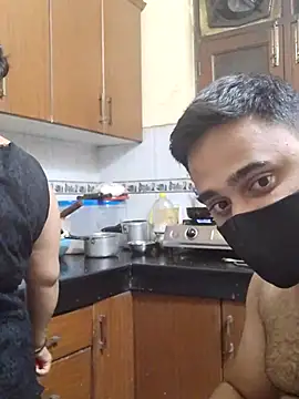 Snapshot of IND_COUPLE1 chatting on 25, 2, 2025 IND COUPLE1 online show from 25, 2, 2025