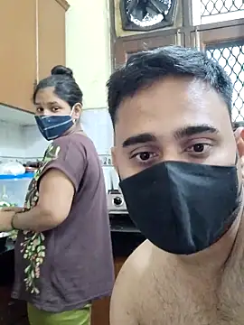 Snapshot of IND_COUPLE1 chatting on 22, 2, 2025 IND COUPLE1 online show from 22, 2, 2025