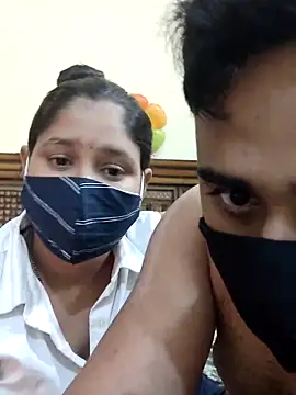 Snapshot of IND_COUPLE1 chatting on 10, 2, 2025 IND COUPLE1 online show from 10, 2, 2025