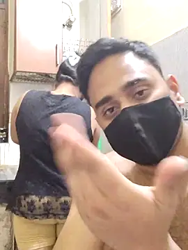 Snapshot of IND_COUPLE1 chatting on 9, 3, 2025 IND COUPLE1 online show from 9, 3, 2025