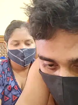 Snapshot of IND_COUPLE1 chatting on 12, 2, 2025 IND COUPLE1 online show from 12, 2, 2025