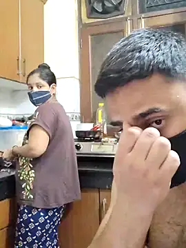 Snapshot of IND_COUPLE1 chatting on 21, 2, 2025 IND COUPLE1 online show from 21, 2, 2025