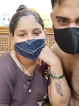 Snapshot of IND_COUPLE1 chatting on 15, 2, 2025 IND COUPLE1 online show from 15, 2, 2025