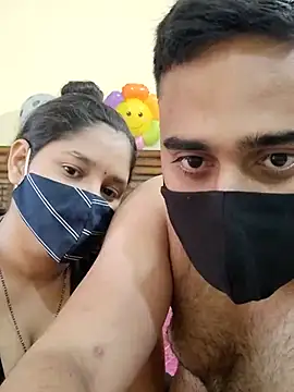 Snapshot of IND_COUPLE1 chatting on 20, 2, 2025 IND COUPLE1 online show from 20, 2, 2025