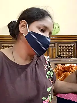 Snapshot of IND_COUPLE1 chatting on 16, 2, 2025 IND COUPLE1 online show from 16, 2, 2025