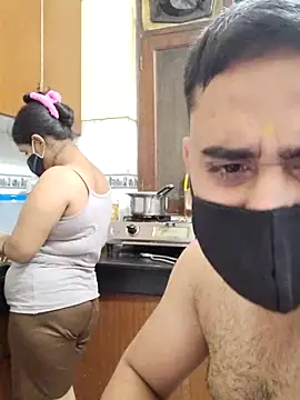 Snapshot of IND_COUPLE1 chatting on 26, 2, 2025 IND COUPLE1 online show from 26, 2, 2025