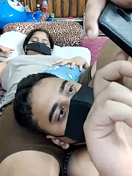 Snapshot of IND_COUPLE1 chatting on 1, 3, 2025 IND COUPLE1 online show from 1, 3, 2025