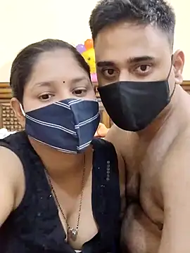 Snapshot of IND_COUPLE1 chatting on 18, 2, 2025 IND COUPLE1 online show from 18, 2, 2025