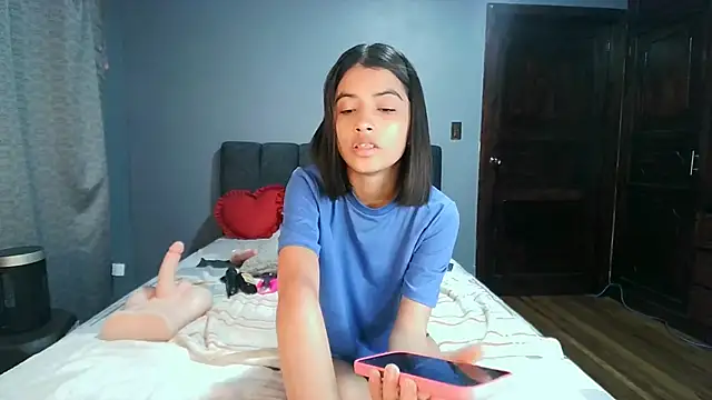 LiaOrtiz69 online show from 13, 3, 2025