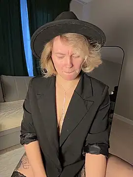 Snapshot of Charming_Daphny chatting on 15, 2, 2026 Charming Daphny online show from 15, 2, 2026