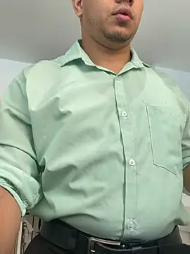 Snapshot of Juanes432 chatting on 13, 2, 2026 Juanes432 online show from 13, 2, 2026