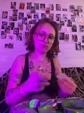 Hawitxui online show from 2, 6, 2026