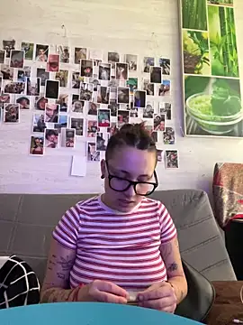 Hawitxui online show from 12, 4, 2026