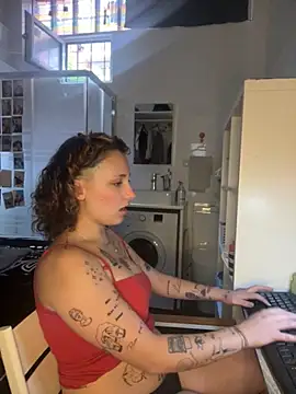 Hawitxui online show from 21, 10, 2025