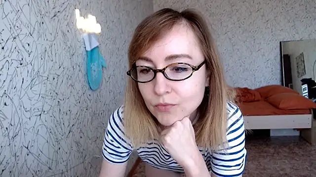 Athena Richards online show from 15, 4, 2026