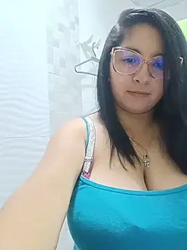  Angelinaandrade  online show from 8, 7, 2026